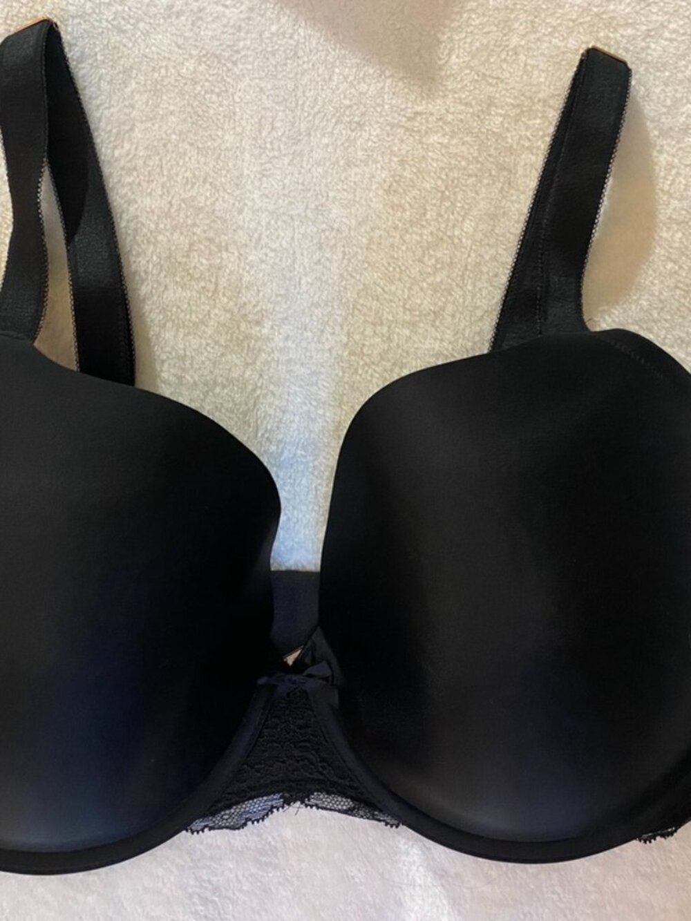 Victoria's Secret Body by Victoria Perfect Shape Bra 42DD Black Smooth Lace